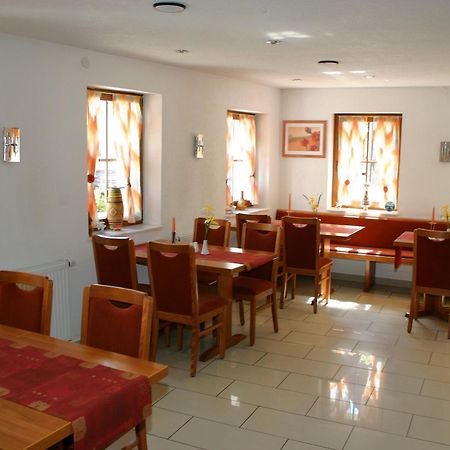 Gasthaus Traube Dettingen an der Erms المظهر الخارجي الصورة